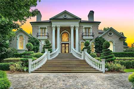 131 Royal Dornoch Dr Johns Creek, GA 30097