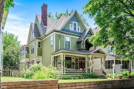 876 Laurel Avenue Saint Paul, MN 55104
