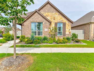 940 Parkside Drive Argyle, TX 76226