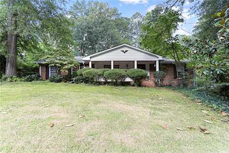 2408 Woodcreek Ct Tucker, GA 30084