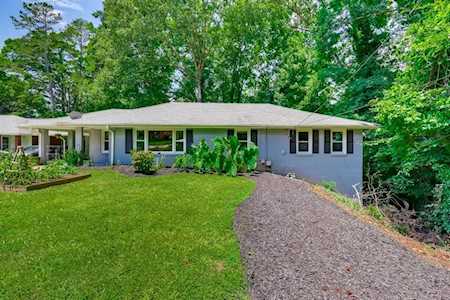 2625 N Clark Dr East Point, GA 30344