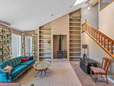 2510 W Chateau Dr Meridian, ID 83642