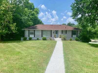 562 Walton Ferry Rd Hendersonville, TN 37075