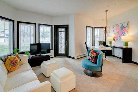 30 Royal Oak Plaza NW #134 Calgary, AB T3G 0C1