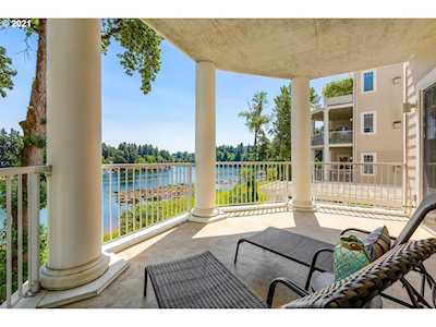 125 Furnace St Lake Oswego, OR 97034