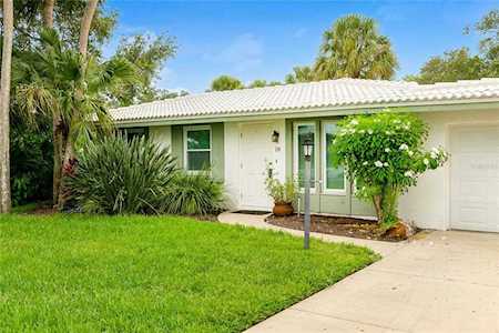18 Oakwood Dr N #18 Englewood, FL 34223