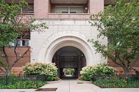 1350 W Fullerton Ave #307 Chicago, IL 60614