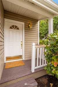 150 NW Alder Place #4 Issaquah, WA 98027