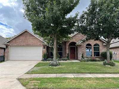 5691 Crestwood Drive Prosper, TX 76227