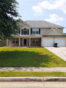 4021 Castle Way Fairburn, GA 30213