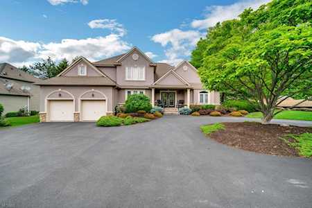 11 Post Oak Ct Hardyston Twp., NJ 07419