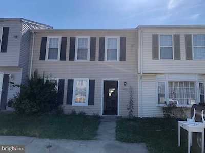 320 Jennie Run Dr La Plata, MD 20646
