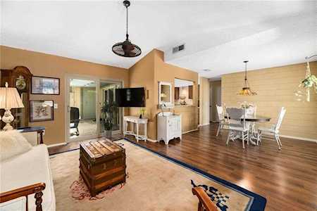 915 E Village LN Austin, TX 78758