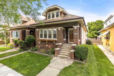 4948 N Lowell Ave Chicago, IL 60630