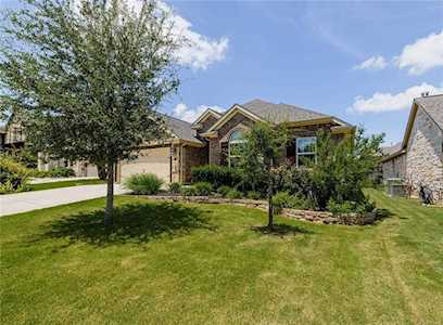 18213 Wind Valley WAY Pflugerville, TX 78660
