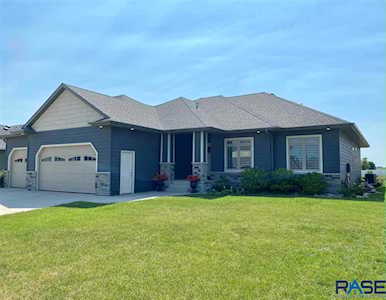 3005 S Copper Forge Ave Sioux Falls, SD 57110