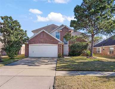 8910 Green Castle Way Houston, TX 77095