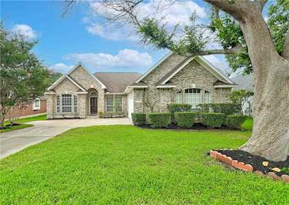 11105 Appletree LN Austin, TX 78726