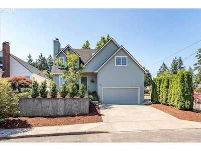 1710 SW Freeman St Portland, OR 97219