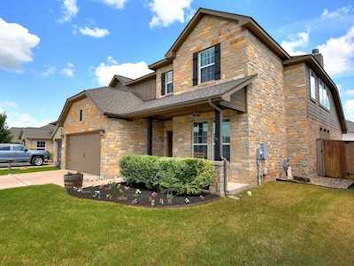 305 Peggy DR Liberty Hill, TX 78642