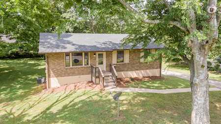132 Chippendale Dr Hendersonville, TN 37075