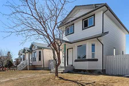 165 Appleside Close SE Calgary, AB T2A 7T9