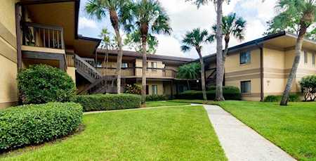 2683 Sabal Springs CIRCLE #202 Clearwater, FL 33761
