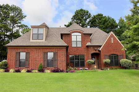 5181 Foggy River Ln Bartlett, TN 38135
