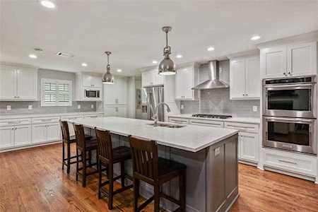 6906 Redstart Lane Dallas, TX 75214