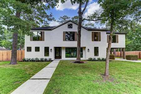 802 Heathcliff Ct Houston, TX 77024