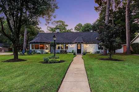 10126 Eddystone Dr Houston, TX 77043