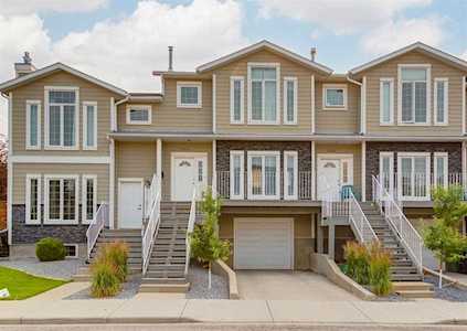 306 20 St NW Calgary, AB T2N 2K3