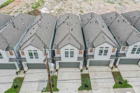 5514 Rosslyn Rd Houston, TX 77091
