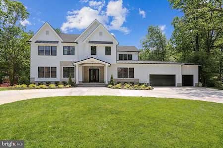 6311 Huntover Ln North Bethesda, MD 20852