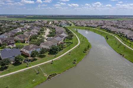 8307 Clover Leaf Dr Rosenberg, TX 77469