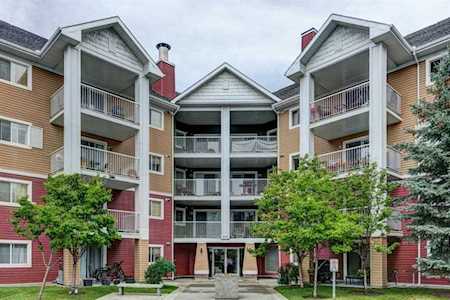 10 Prestwick Bay SE #4214 Calgary, AB T2Z 0B4