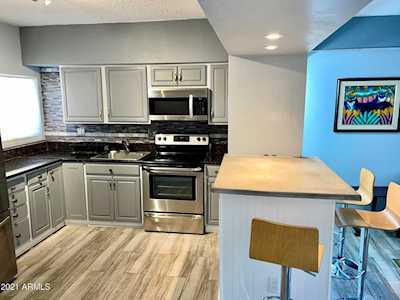 353 E Thomas Road #C204 Phoenix, AZ 85012