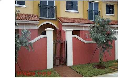 2997 NW 35 Ter Terrace Lauderdale Lakes, FL 33311