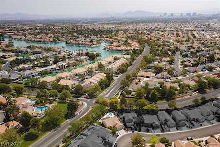 8800 Surf View Dr Las Vegas, NV 89117