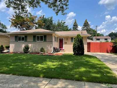 32956 Martin St Livonia, MI 48154