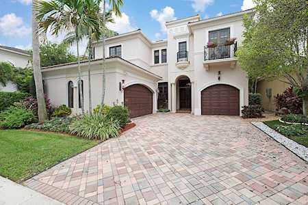 17921 Villa Club Way Boca Raton, FL 33496