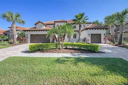 8415 Dunham Station Dr Tampa, FL 33647