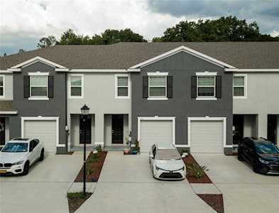 1710 Hubbell Rd Wesley Chapel, FL 33543