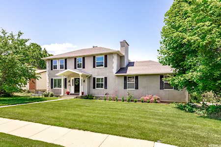258 S Shari Cir Cir E Bountiful, UT 84010