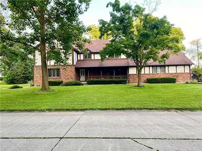 4766 Beechmont Dr Anderson, IN 46012