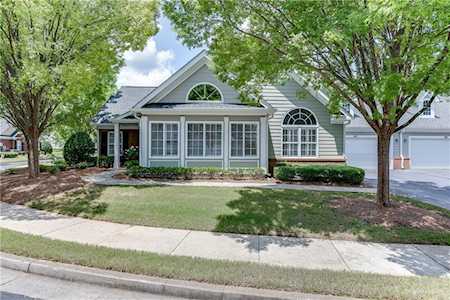 702 Village Ln Roswell, GA 30075