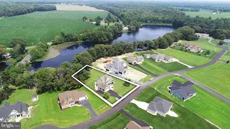 55 Glen Loch Ln Houston, DE 19954