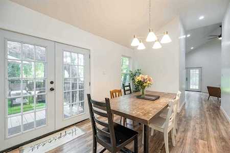 1138 Haines Avenue Dallas, TX 75208