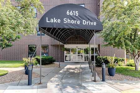 6615 Lake Shore Drive S #308 Richfield, MN 55423