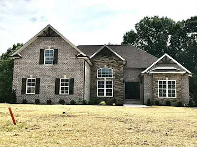 4095 Ironwood Dr Greenbrier, TN 37073